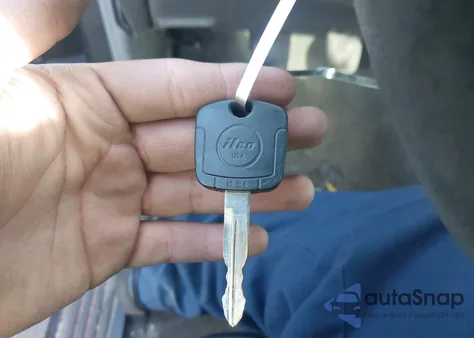 2007 Ford Ranger Stx/Xl/Xlt from USA, damaged, VIN 1FTYR10D77PA29837